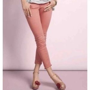 CAbi Curvy Skinny Jeans